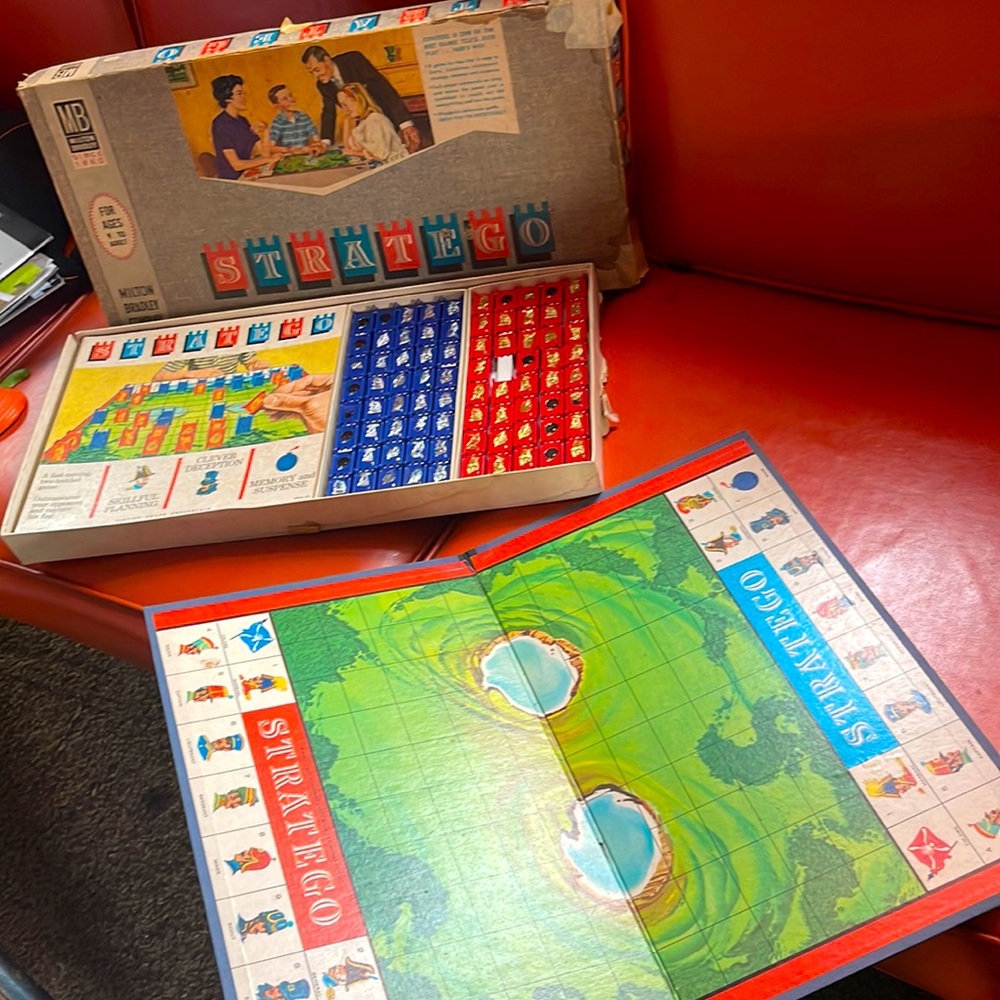 1962 Stratego vintage board game from Milton Bradley - Picture 1 of 6